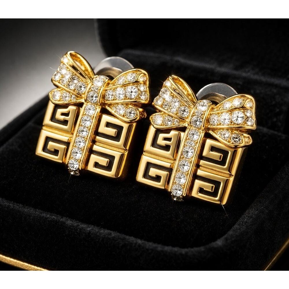 Vtg Givenchy G Logo Gift Box Earrings Rhinestone Bow Gold Tone Signed - Picture 2 of 12